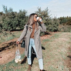 Meet your Posher, Victoria